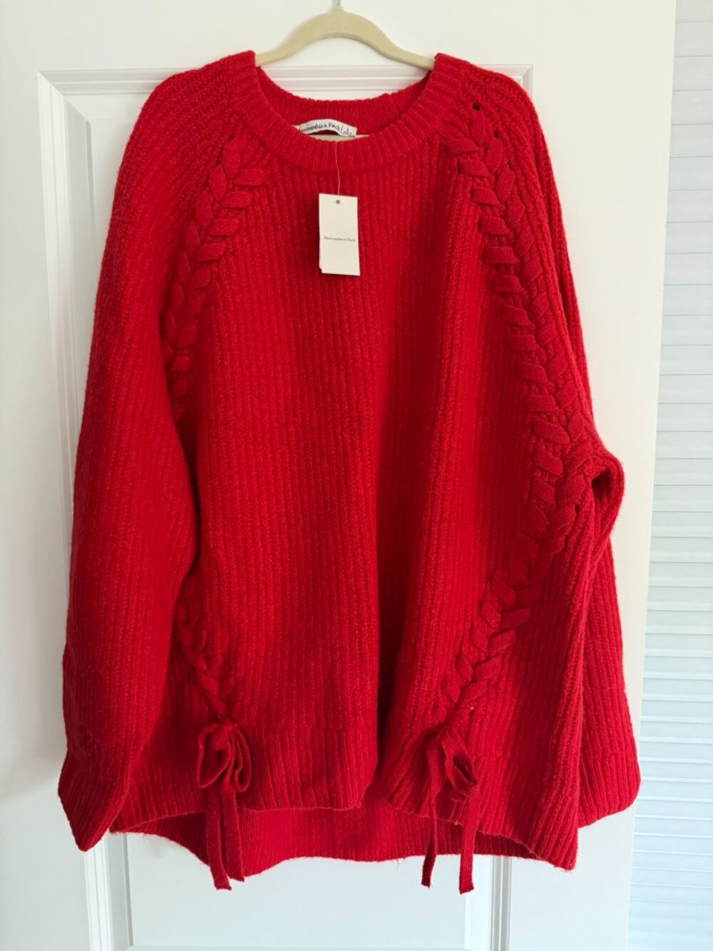NWT Abercrombie & Fitch Red Chunky Knit Braided Lace-Up Sleeve Oversized Sweater